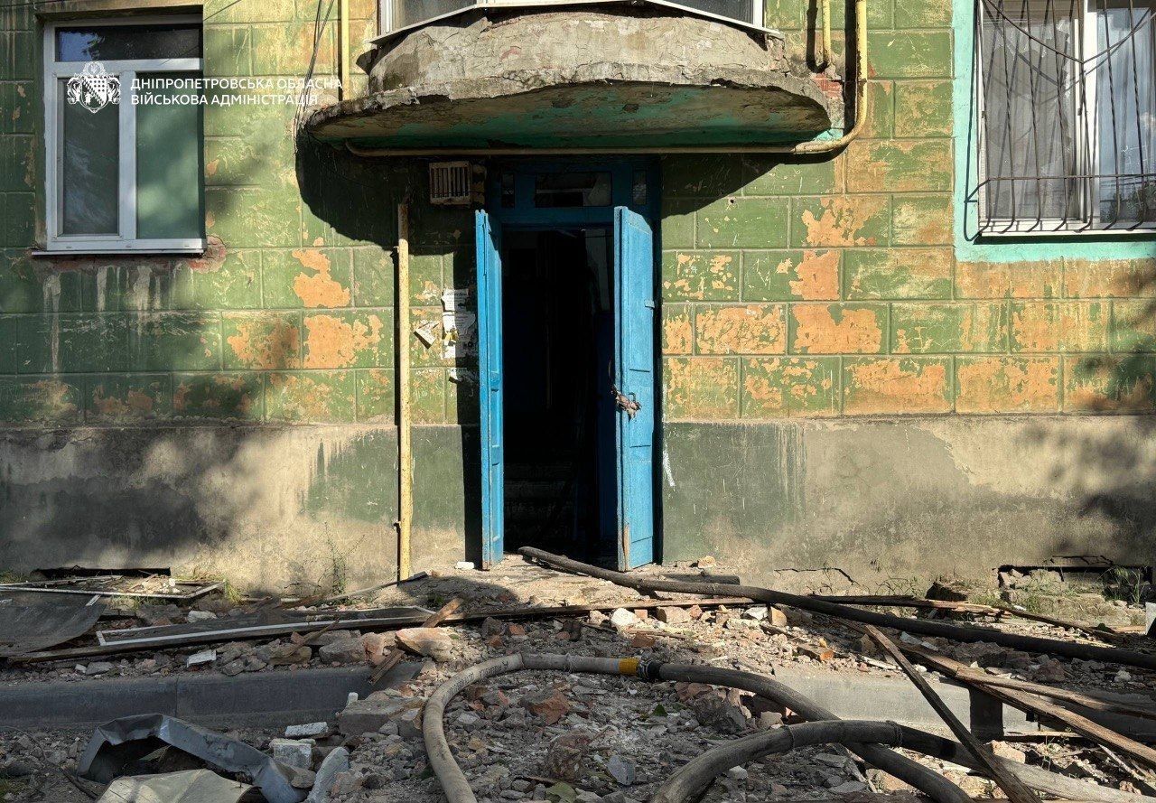 Последствия атаки РФ. Фото: ОВА Днепр удар атака