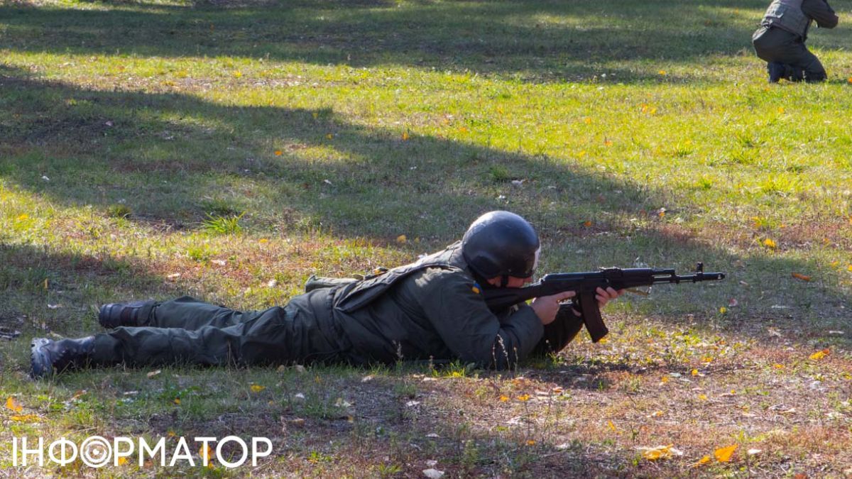 Аудит оборонного бюджету - єдиний шлях до підвищення зарплат військовим, вважає економіст Устенко