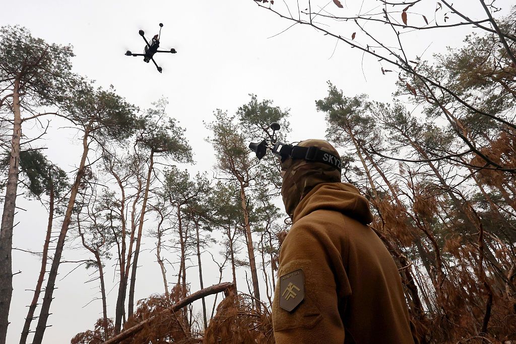 Обучение пилотов дронов FPV из украинской бригады Хартия