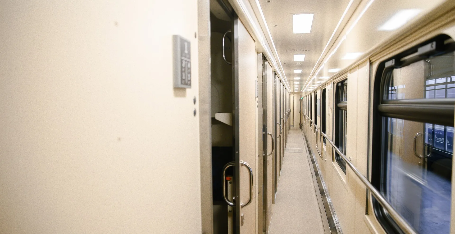 Поезд, фото: Укрзализныця Поезд, фото: Укрзализныця