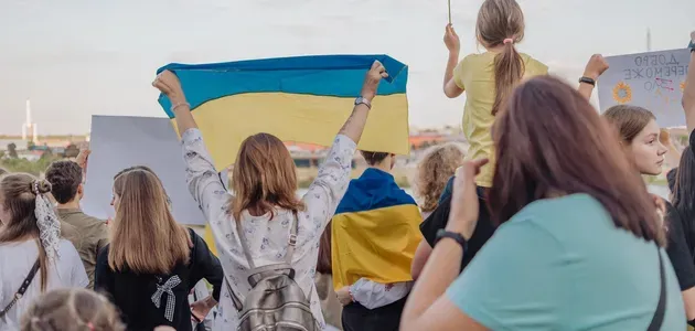 Біженці мігранти повернення
