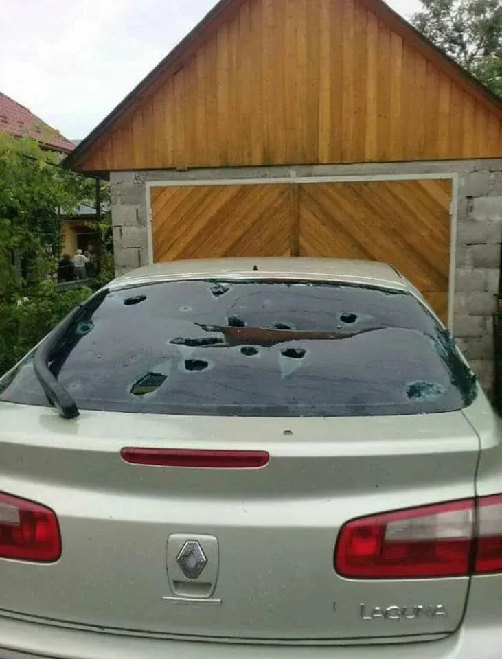 Великі градини руйнують дахи, автомобілі та сонячні панелі швидше, ніж будь-який ремонт. град