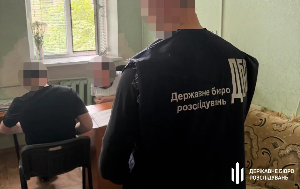 Лікарям повідомили про підозру у службовому підробленні ДБР