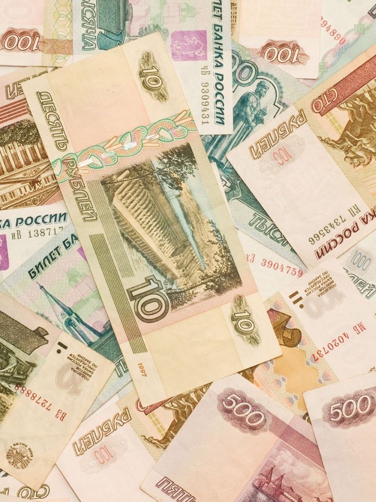 РФ привлекает пенсионеров для работы рубли