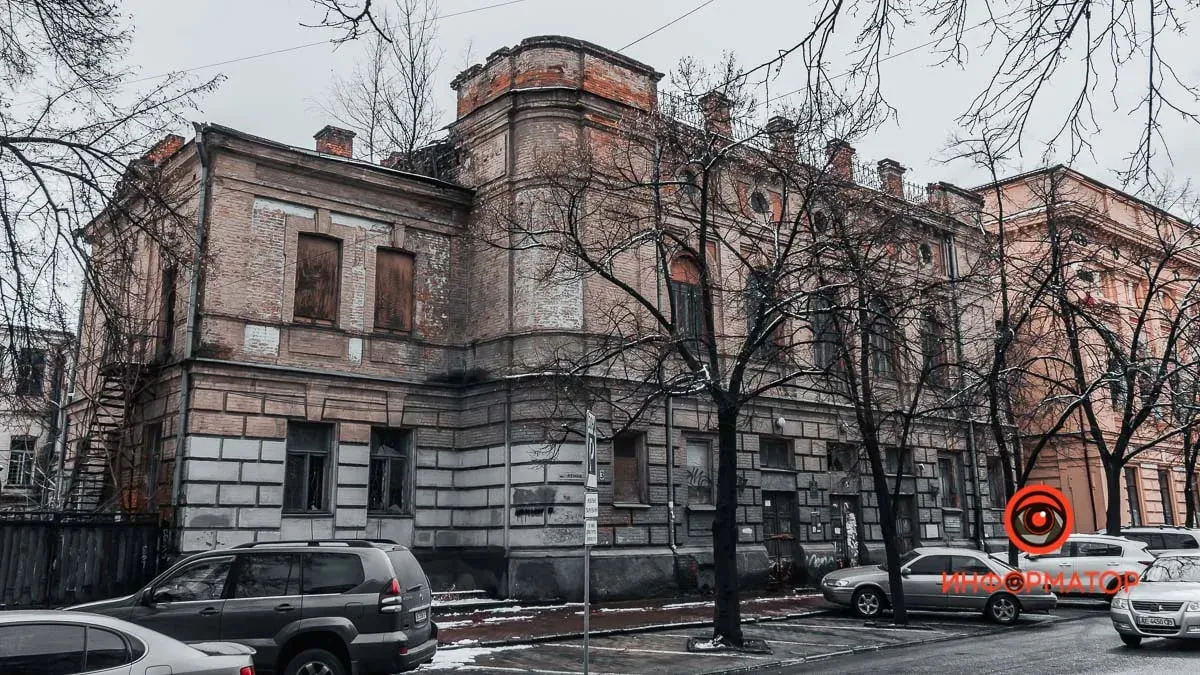Здание Английского клуба (Дома офицеров) в Днепре Здание Английского клуба (Дома офицеров) в Днепре