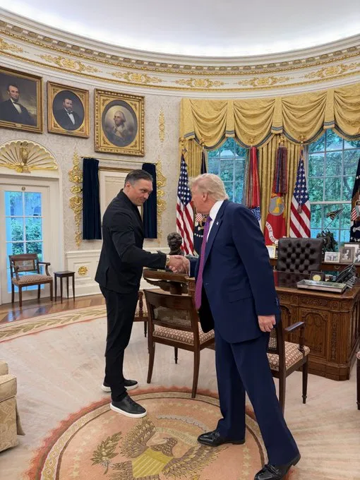 Усик, Трамп