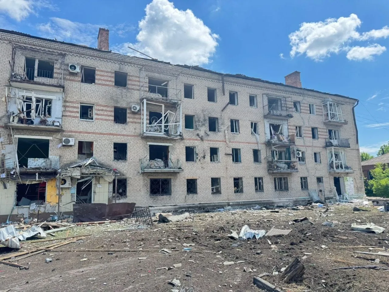 Последствия удара по Славянску 13 июня