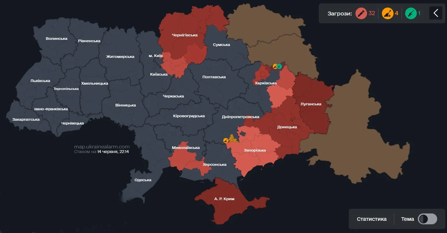Карта воздушных тревог по Украине на 22:14, скриншот