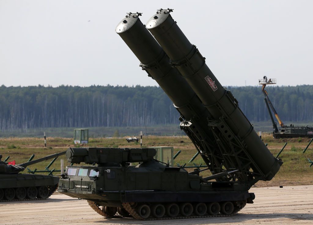 российская зенитно-ракетная установка С-300В
