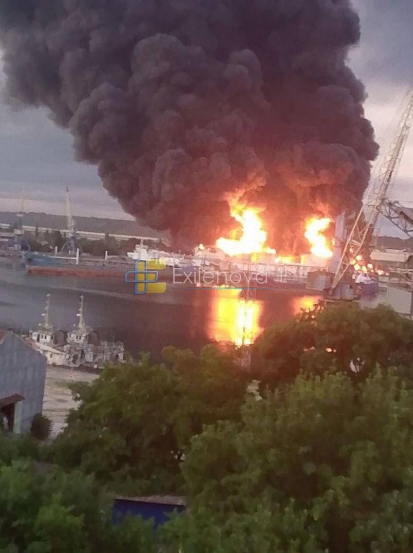 Пожар в Керченском порту 21 июня 2026 Пожар в Керченском порту 21 июня 2026