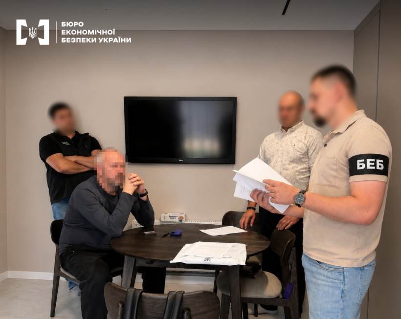Фиктивные услуги и более 12,4 млн грн неуплаченных налогов, депутат горсовета получил подозрение, фото: БЕБ Фиктивные услуги и более 12,4 млн грн неуплаченных налогов, депутат горсовета получил подозрение, фото: БЕБ