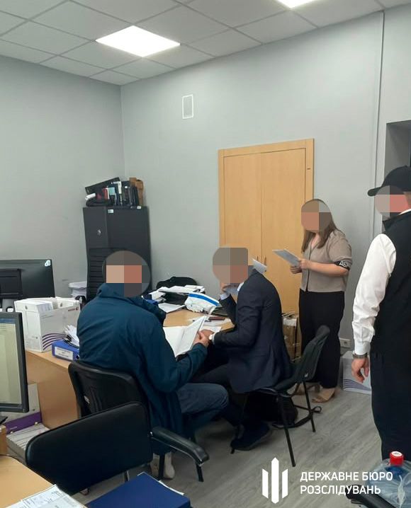 Понад 21 млн грн несплачених податків та неякісні вибухові пристрої: ДБР повідомило про нові підозри у справі постачання мін для Міноборони Понад 21 млн грн несплачених податків та неякісні вибухові пристрої: ДБР повідомило про нові підозри у справі постачання мін для Міноборони