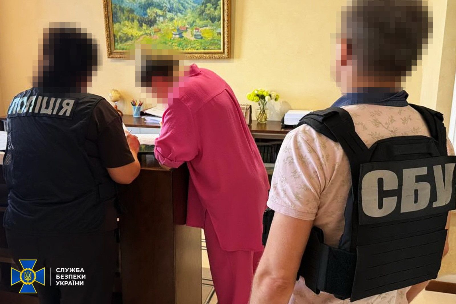 СБУ, ДБР и ОГП разоблачили бывшего заместителя секретаря СНБО и его подельников на незаконном присвоении более 21 га в Киеве, фото: СБУ СБУ, ДБР и ОГП разоблачили бывшего заместителя секретаря СНБО и его подельников на незаконном присвоении более 21 га в Киеве, фото: СБУ