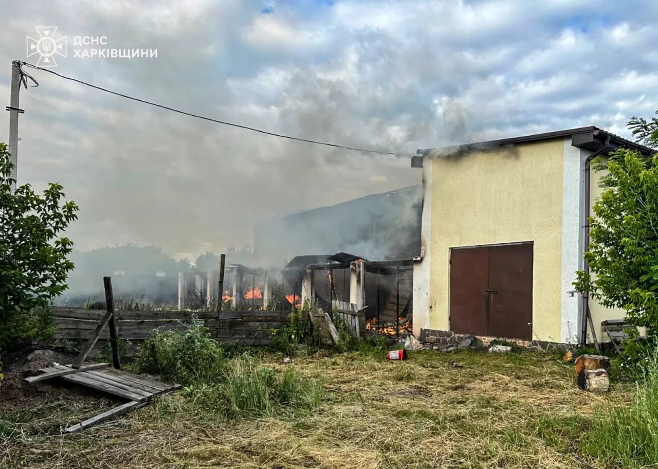 Пожежа після прильоту на Харківщині
