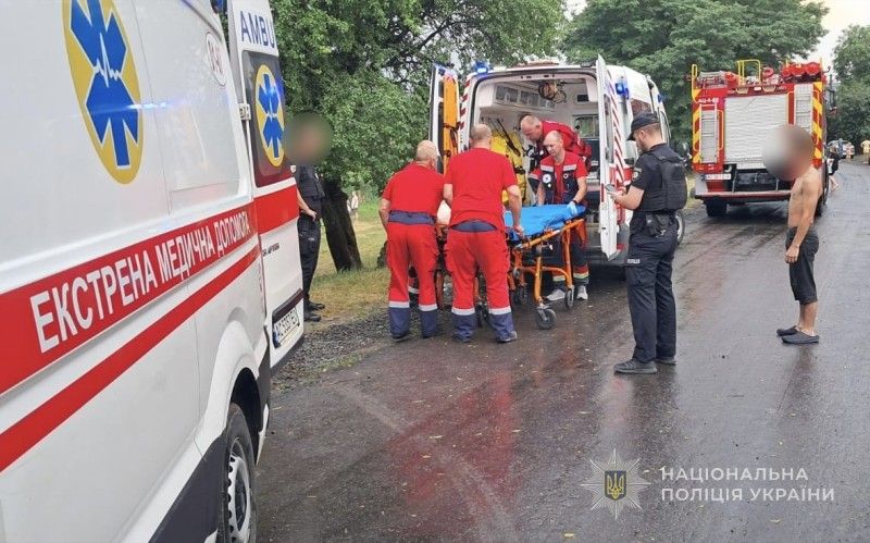 Из-за непогоды пострадали люди, фото: Главное управление Национальной полиции в Волынской области