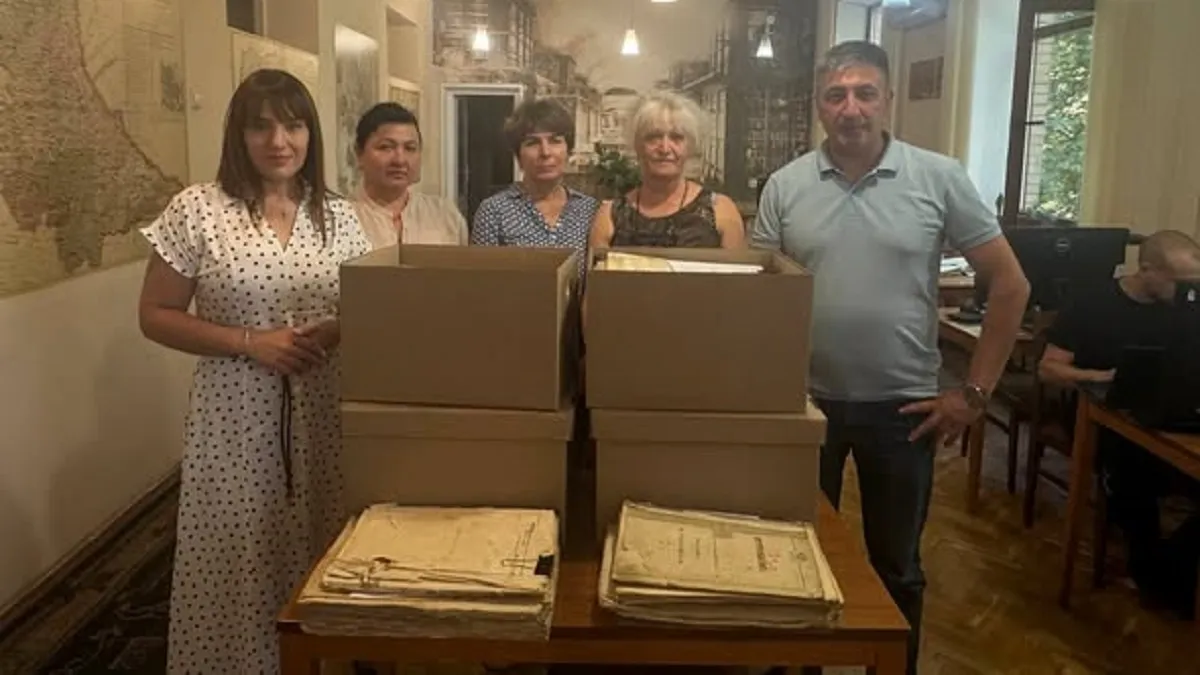 У Бердичеві під час ремонту знайшли метричні книги громад кінця ХІХ - початку ХХ століть