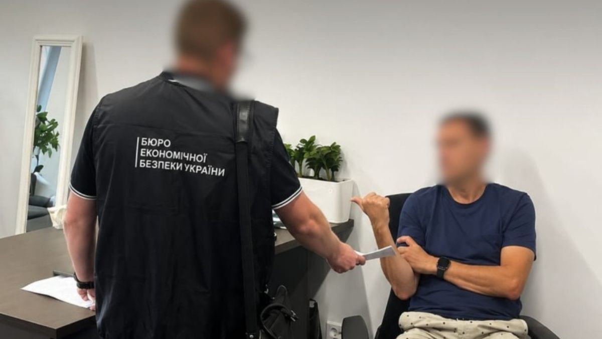 Продаж цукру за готівку і без податків: БЕБ викрило схему на 73 млн грн