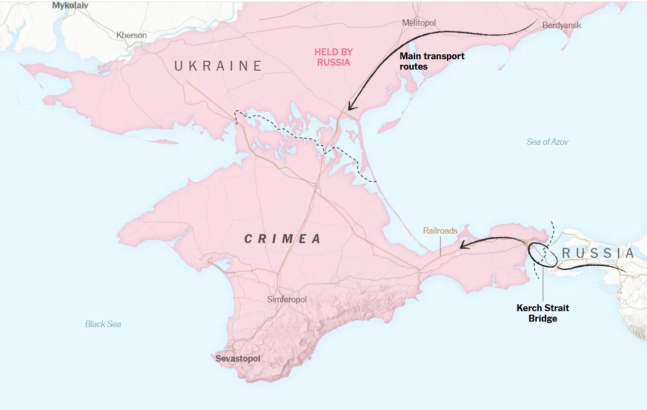 На карте показаны основные транспортные пути, соединяющие Крым с Россией через Керченский мост и оккупированные территории Украины, источник: NYT