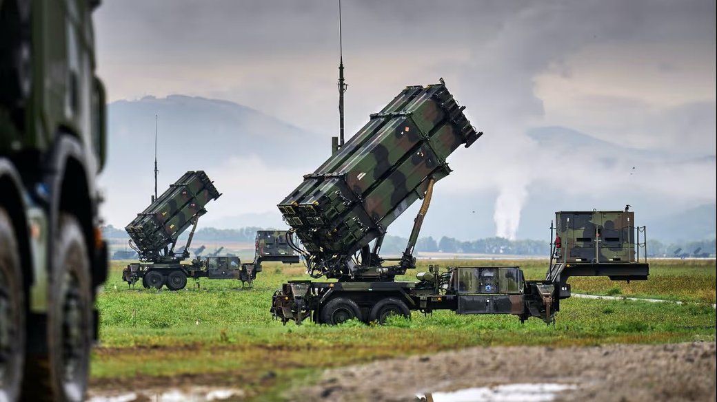 Системи протиповітряної оборони Patriot. Фото з сайту Міноборони Нідерландів Системи протиповітряної оборони Patriot. Фото з сайту Міноборони Нідерландів
