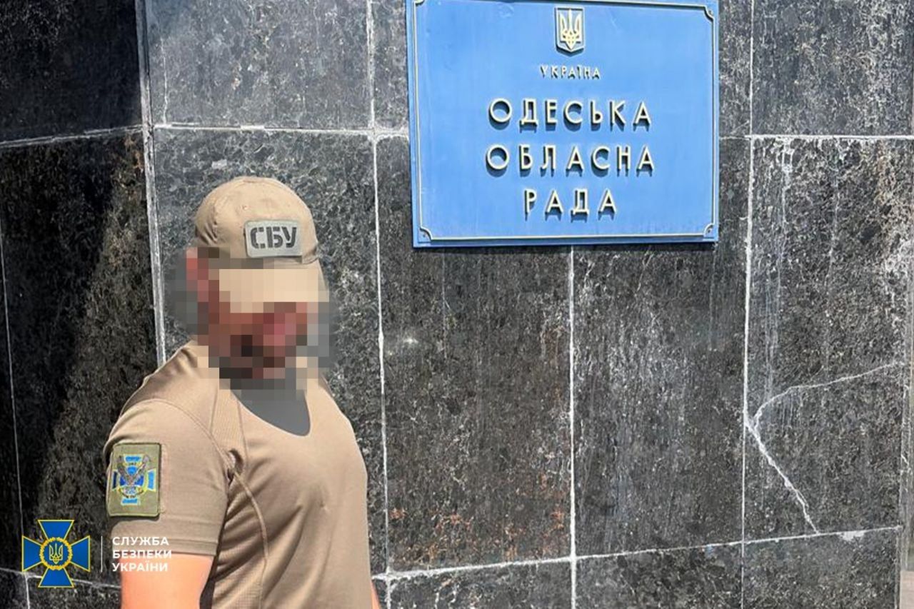 СБУ затримала заступника голови Одеської облради – вимагав $50 тисяч за дозвіл на будівництво біля портового містечка 1