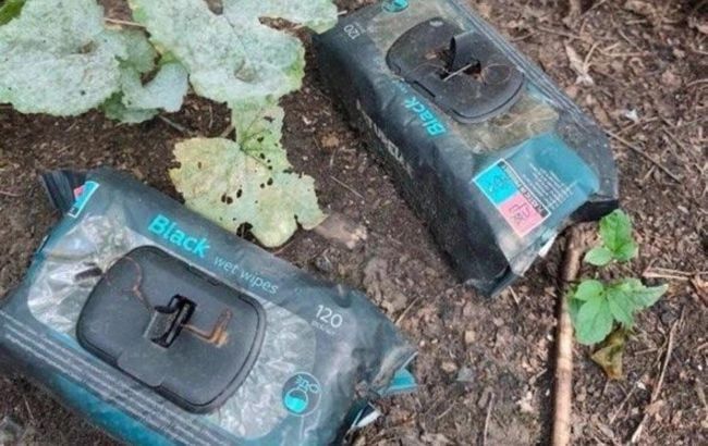 Взрывчатку прячут в разные бытовые вещи. Салфетки