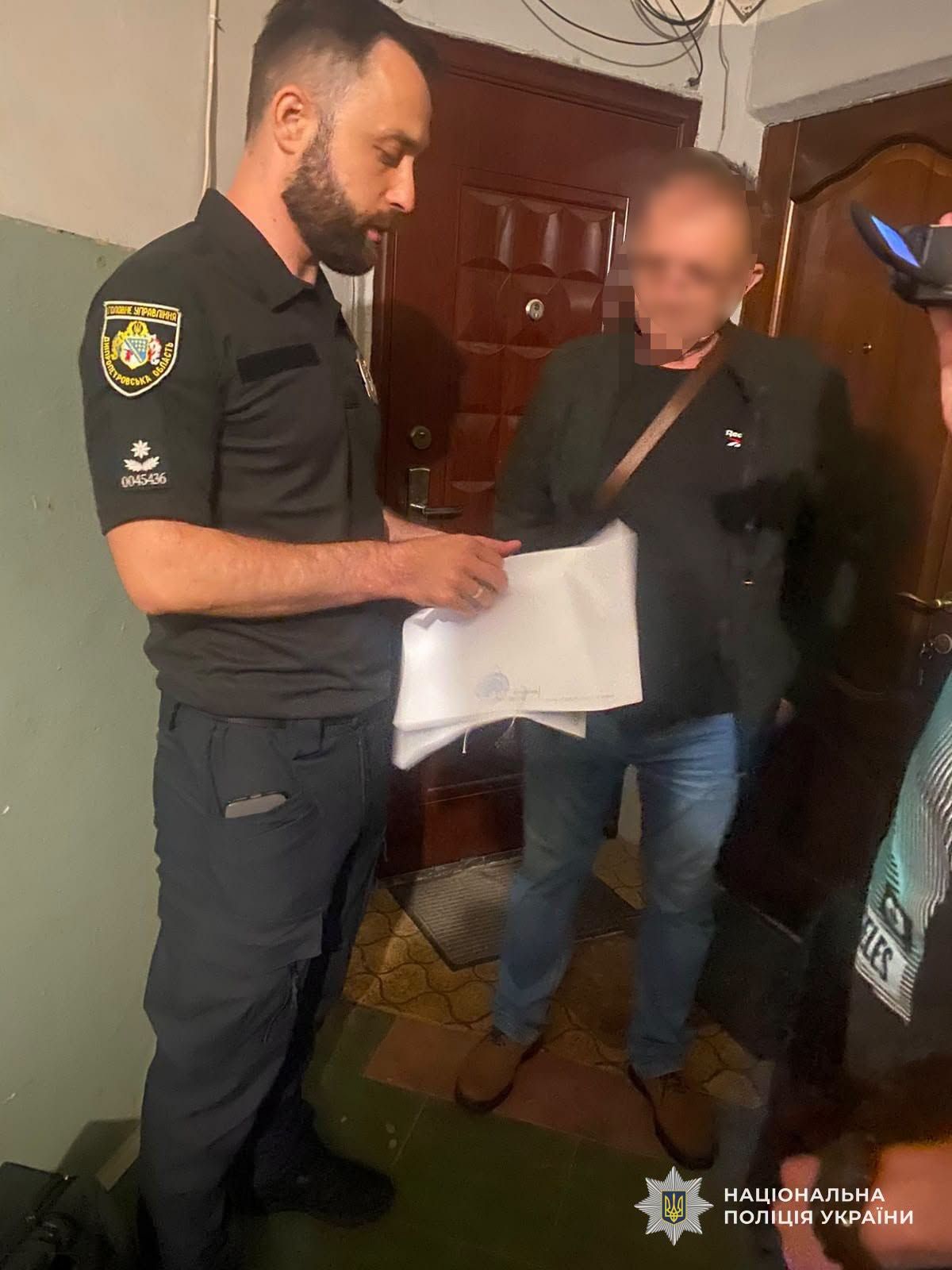 В Днепре прошли обыски и задержание сотрудников ТЦК - им инкриминируют вымогательство и мошенничество.