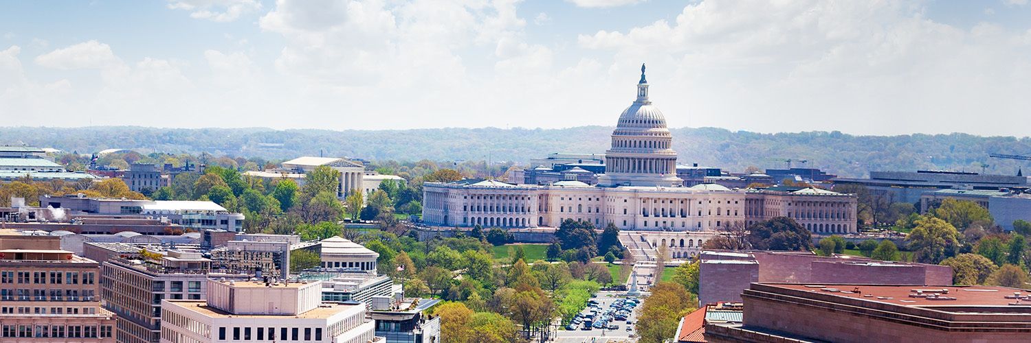 На зображенні представлена будівля Капітолію США у Вашингтоні. На зображенні представлена будівля Капітолію США у Вашингтоні.