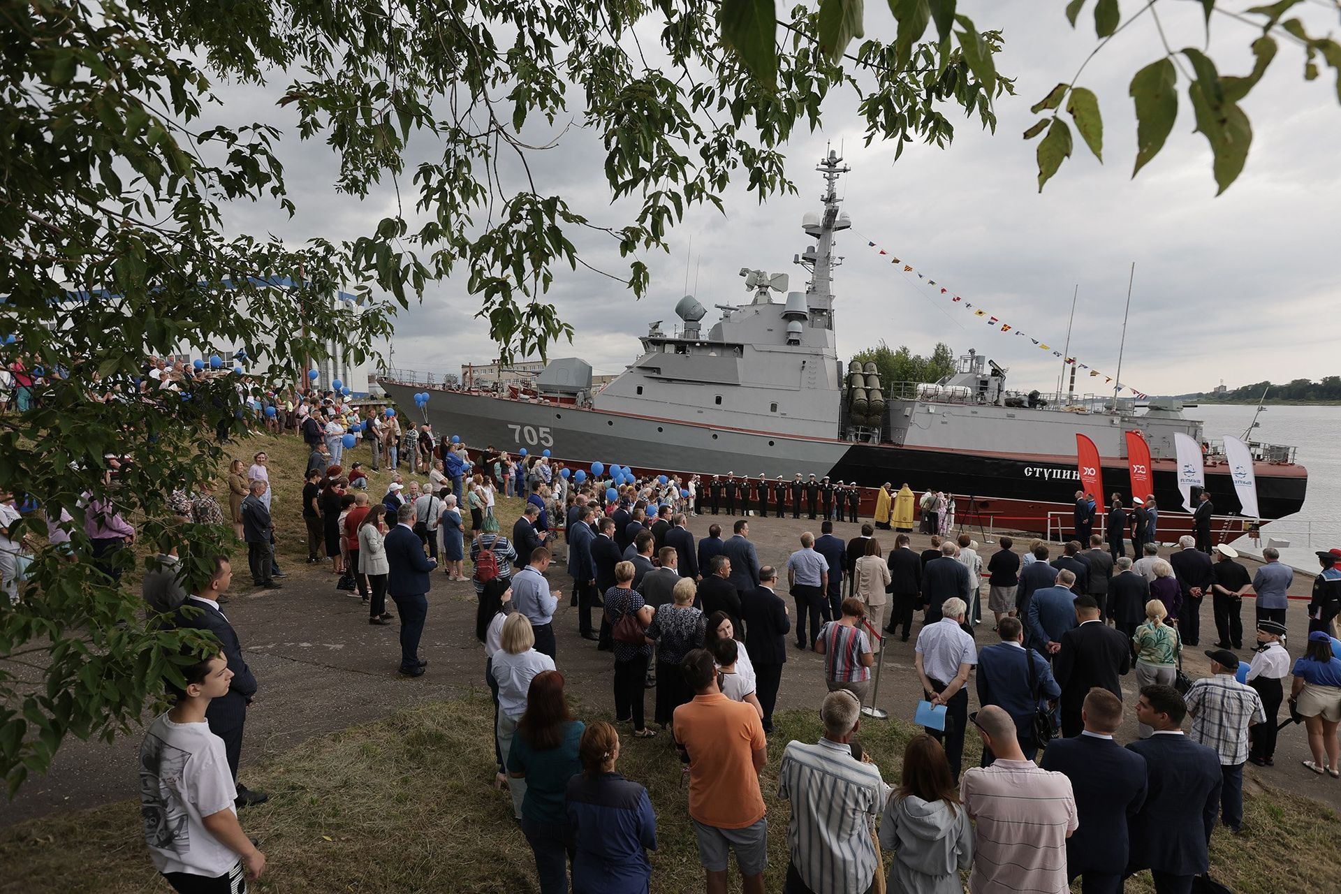 Катер спустили на воду саме до Дня ВМФ РФ у 2024 році Катер