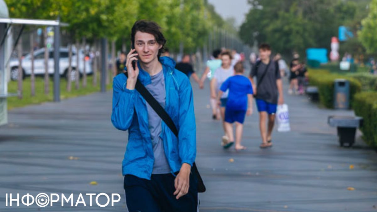 Абонент мобильной связи Фото: Информатор Абонент мобильной связи Фото: Информатор