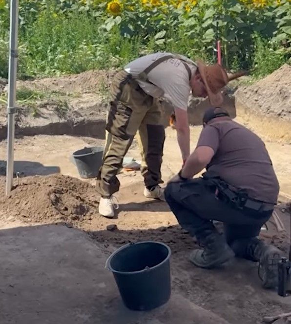 Загалом на сьогодні під час експедиції виявлено щонайменше 55 останків загиблих Загалом на сьогодні під час експедиції виявлено щонайменше 55 останків загиблих