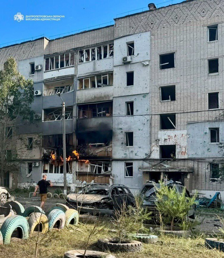 Последствия вражеской атаки по Павлограду, фото: Днепропетровская ОВА Последствия вражеской атаки по Павлограду, фото: Днепропетровская ОВА