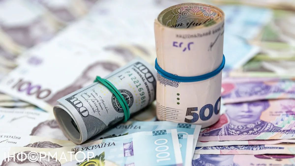 Долар рвоне вгору чи НБУ утримає гривню - прогноз на серпень