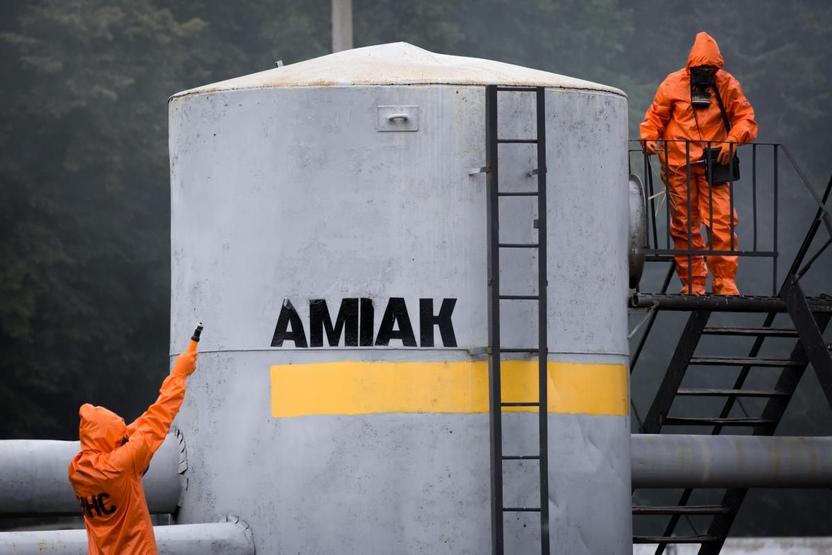 Спасатели объяснили опасность аммиака