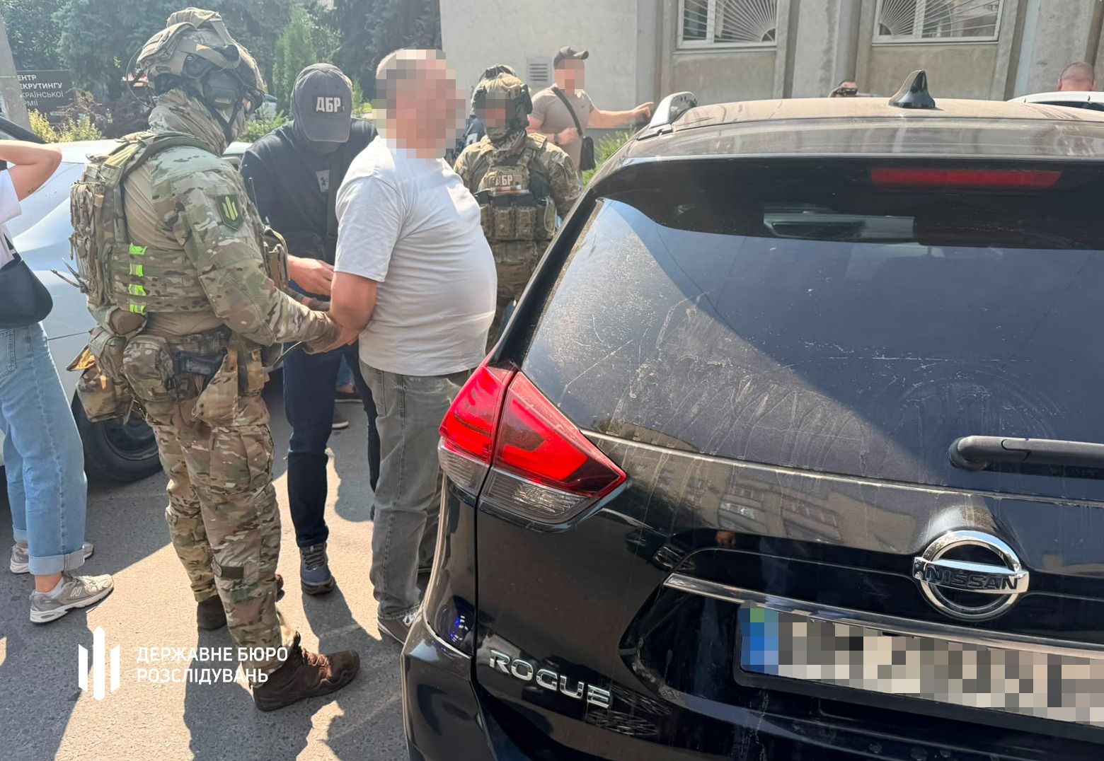 Задержали во время получения взятки. Задержание