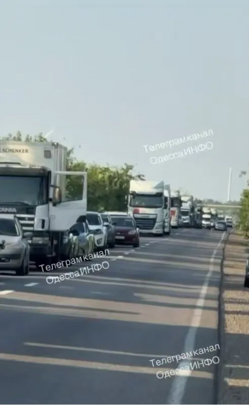 Из-за ночной атаки на Одесщину перекрыли движение по мосту в Маяках - подробности от ГНСУ 1