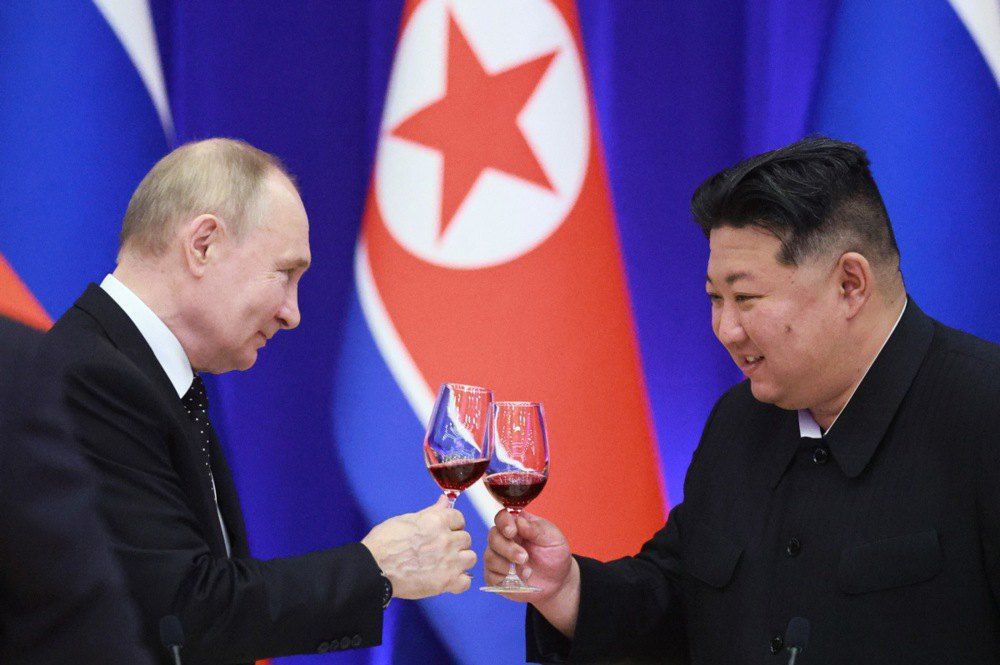 Ким Чен Ин и Путин Ким Чен Ин и Путин