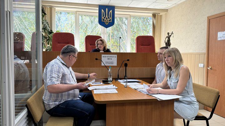 Избрание меры пресечения подозреваемому в смертельном ДТП на проспекте Байрона в Харькове, фото: Общественное Избрание меры пресечения подозреваемому в смертельном ДТП на проспекте Байрона в Харькове, фото: Общественное