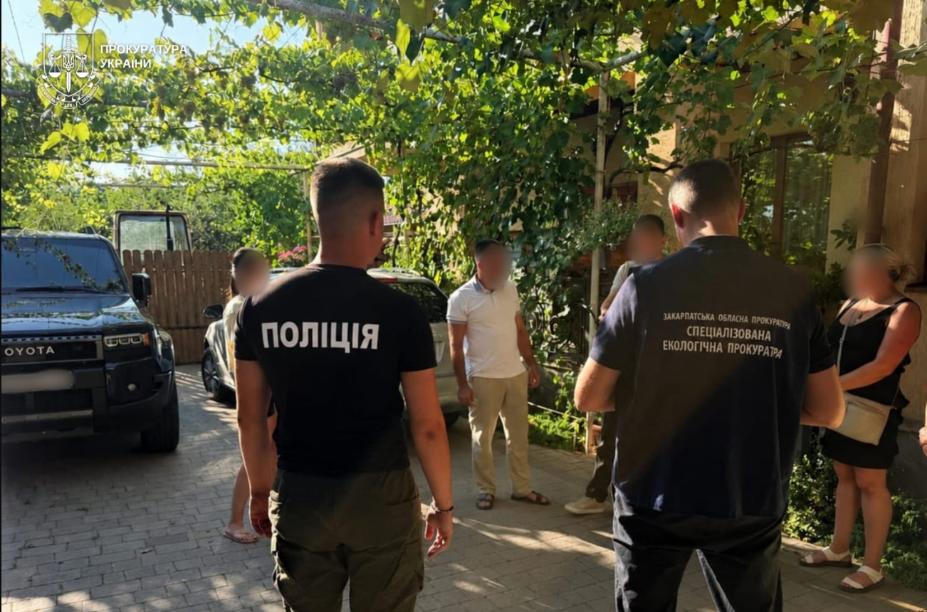 Подозрение по делу получил организатор схемы, а также три ее участника Схема