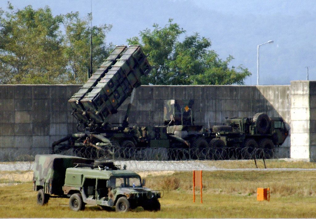 Пускова установка ракетної системи Patriot PAC-3 розгорнута на авіабазі США в Осані. Фото: Getty Images