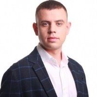 Максим МАкаренкп