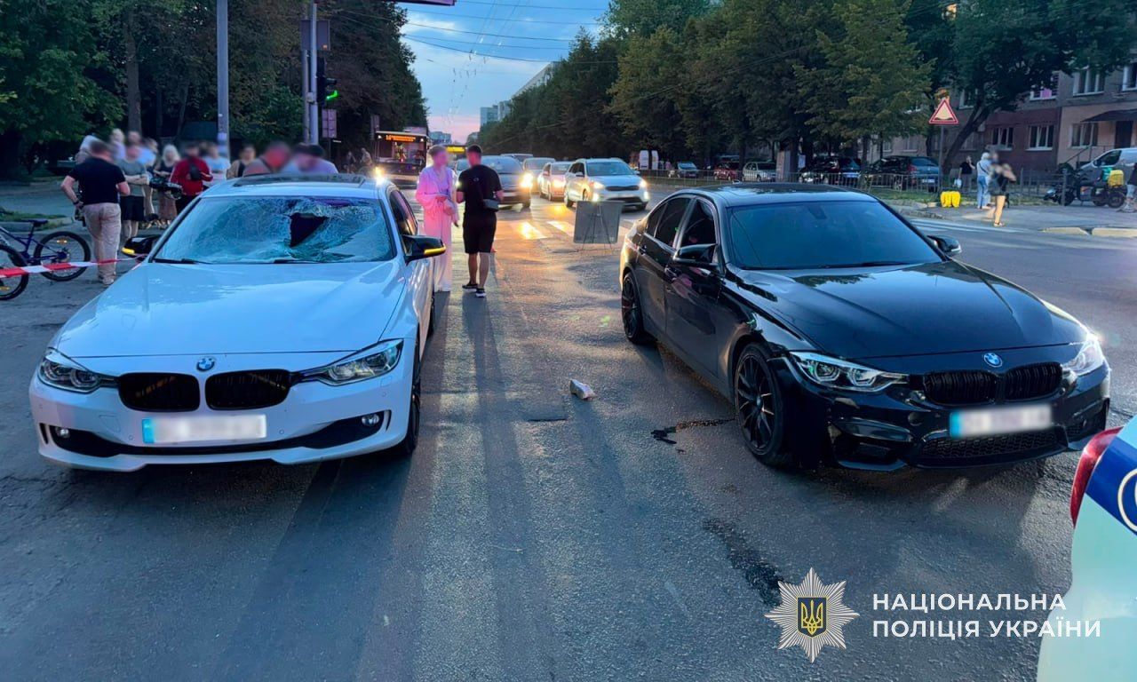Во Львове в результате наезда автомобилей травмирован отец с ребенком – полиция открыла уголовное производство