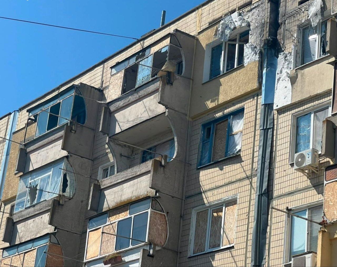 Враг атаковал дома и гражданскую инфраструктуру Дом