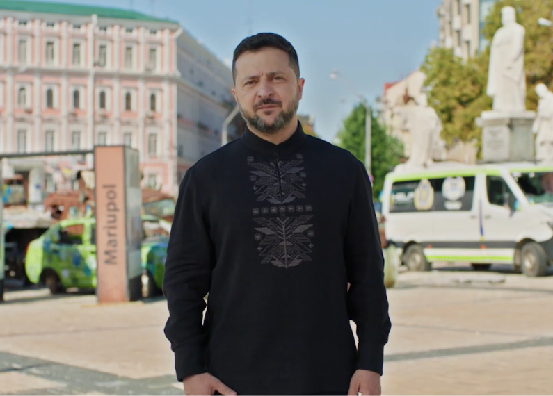 Зеленский поздравил украинцев с Днем Независимости Обращение Президента по случаю Дня Независимости Украины