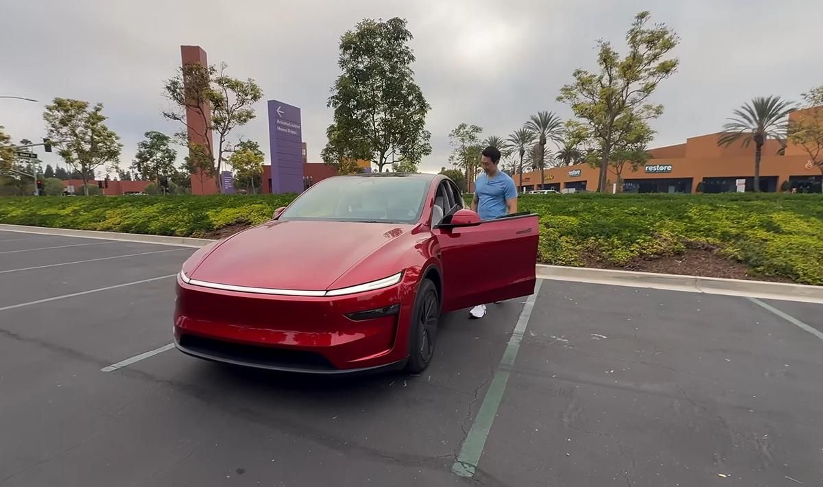 Tesla отзывает почти 3 миллиона авто в Китае