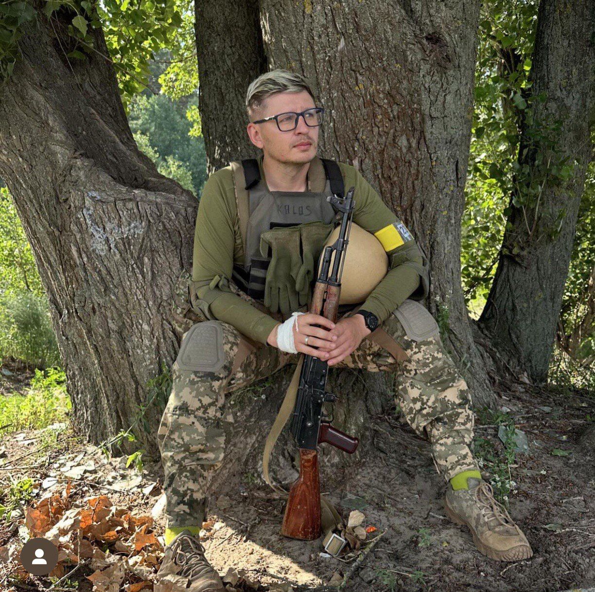 Сергій «Колос» Мартинюк — український музикант, письменник і військовослужбовець Мартинюк