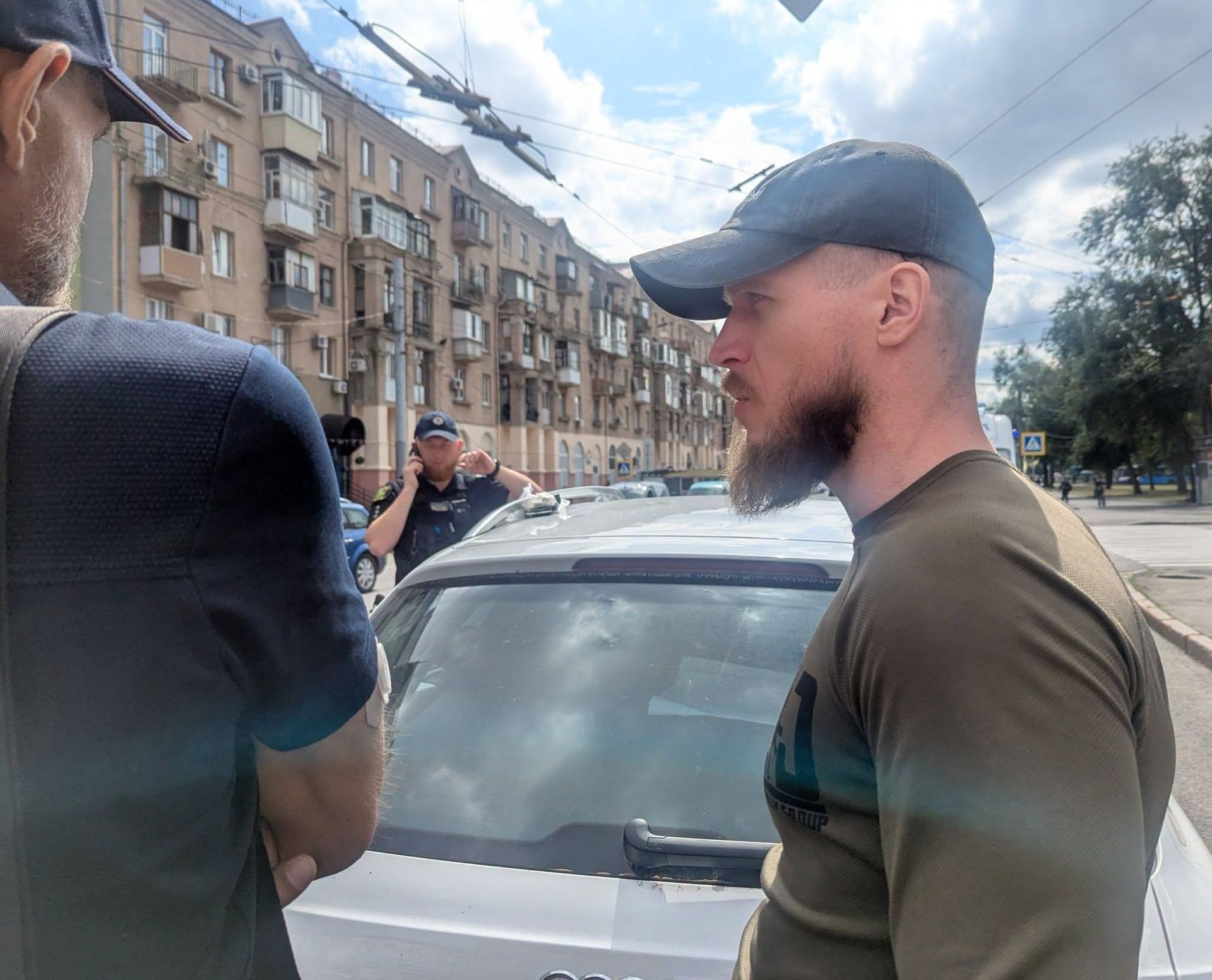 Момент остановки авто в Харькове Момент остановки авто в Харькове