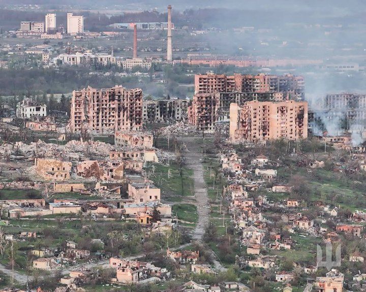 Зруйновані багатоповерхівки у Куп'янську у серпні 2026 року. 41 окрема механізована бригада Зруйновані багатоповерхівки у Куп'янську у серпні 2026 року. 41 окрема механізована бригада