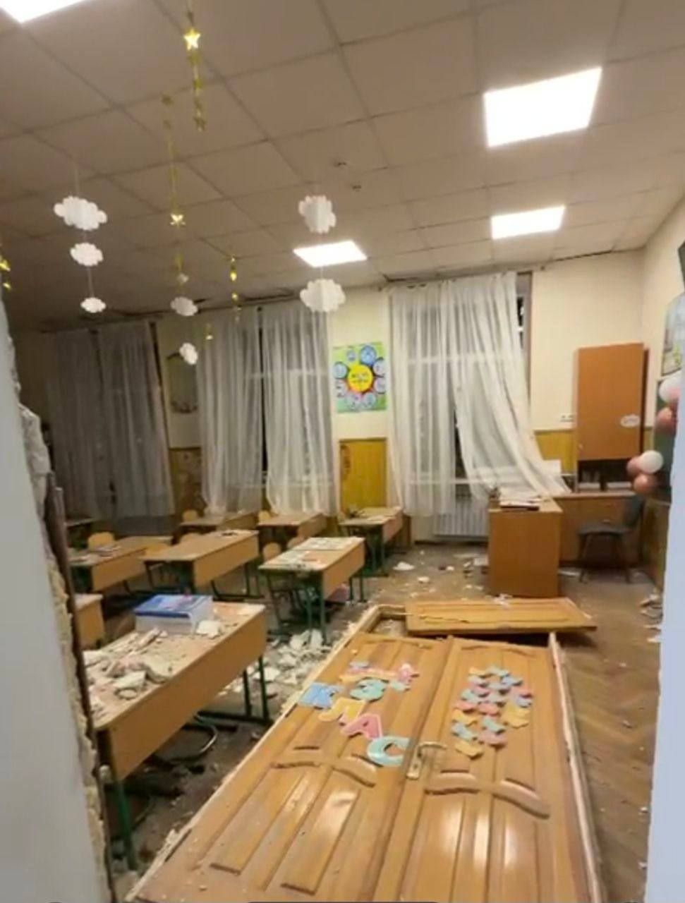 Пошкоджений навчальний заклад вночі 2 вересня
