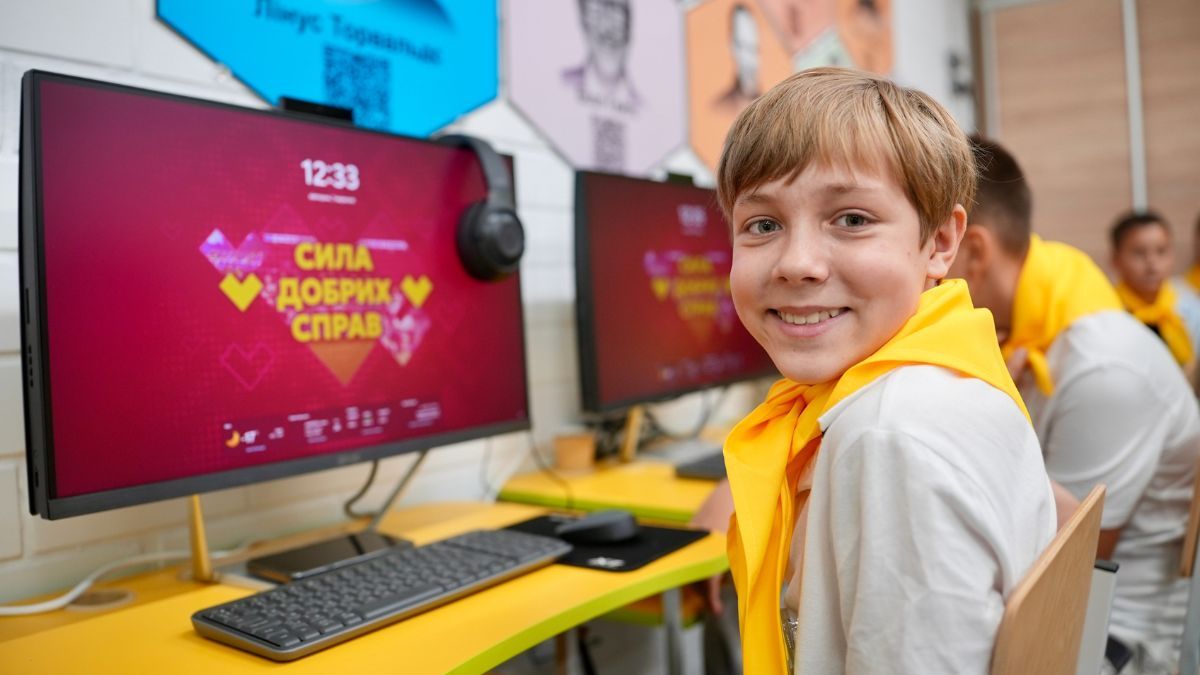 Betking Foundation та Павло Журило облаштували сучасний комп’ютерний клас у підземній школі Харкова