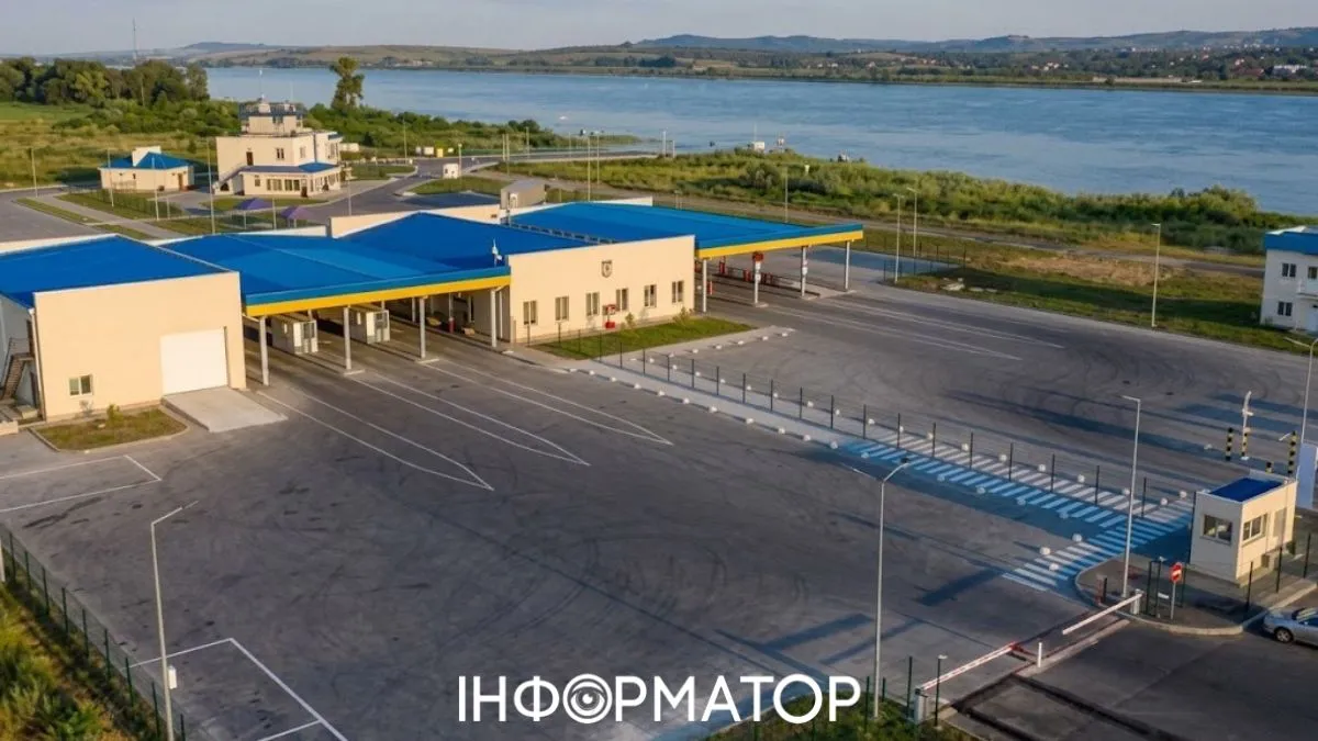 Роботу поромного пункту пропуску Орлівка відновили після ворожої атаки